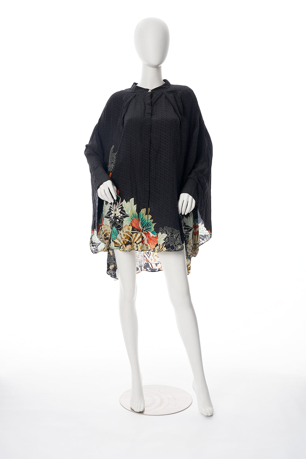 KIMONO SLEEVE BLOUSE